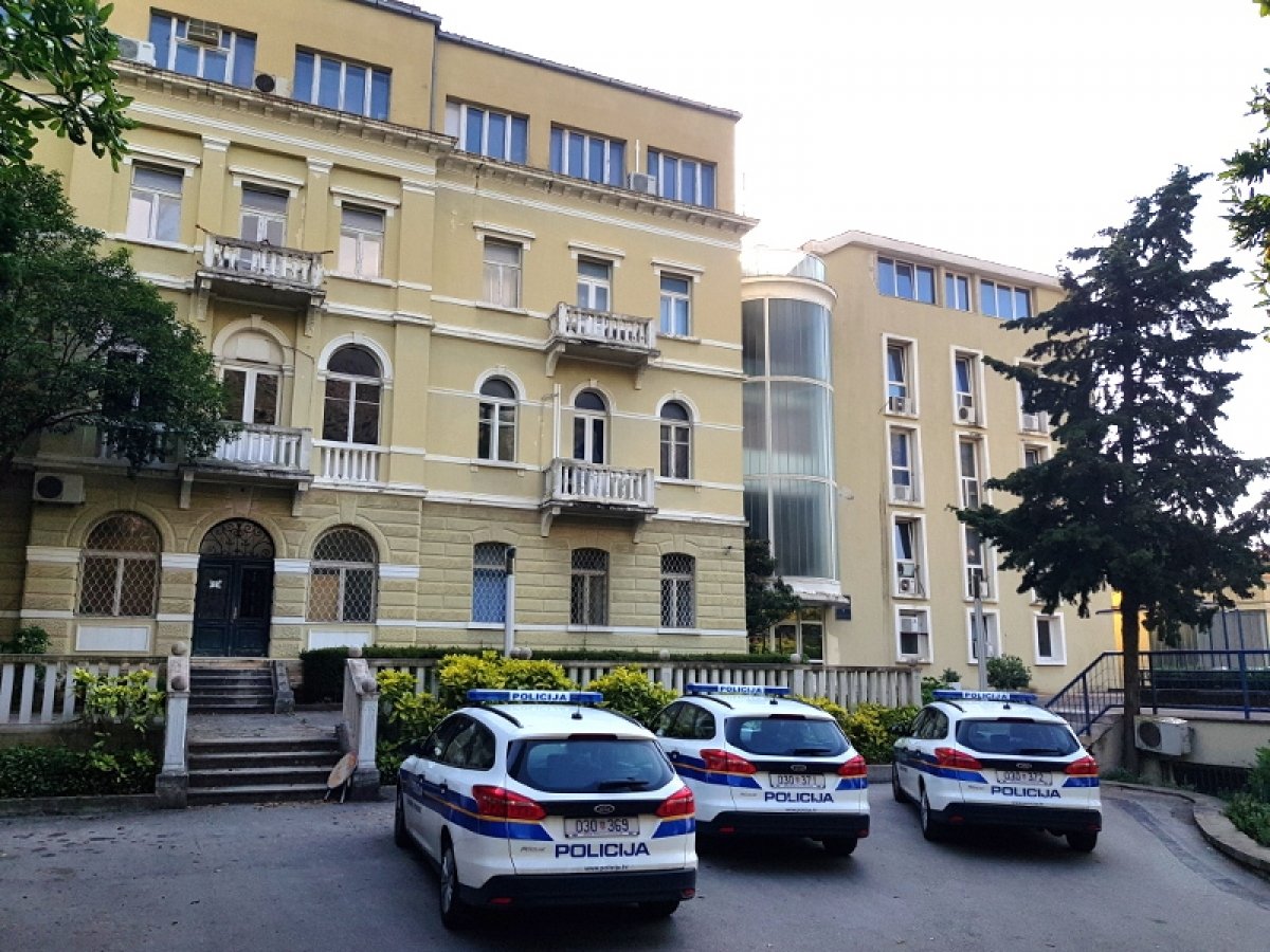 Policija upozorava na prijevaru; oprez javi li vam se „uposlenik“ konzulata ili veleposlanstva