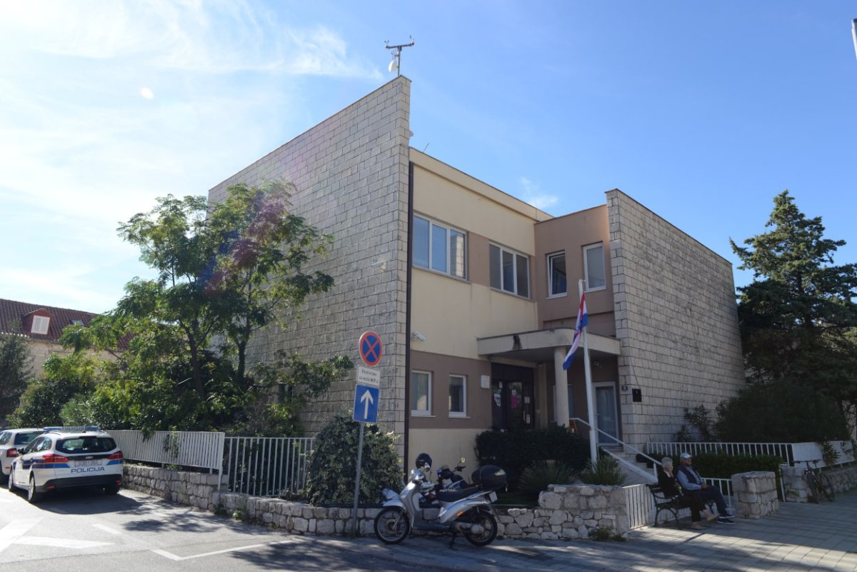 Djelatnica PU dubrovačko – neretvanske ukrala novac od vozačkih dozvola