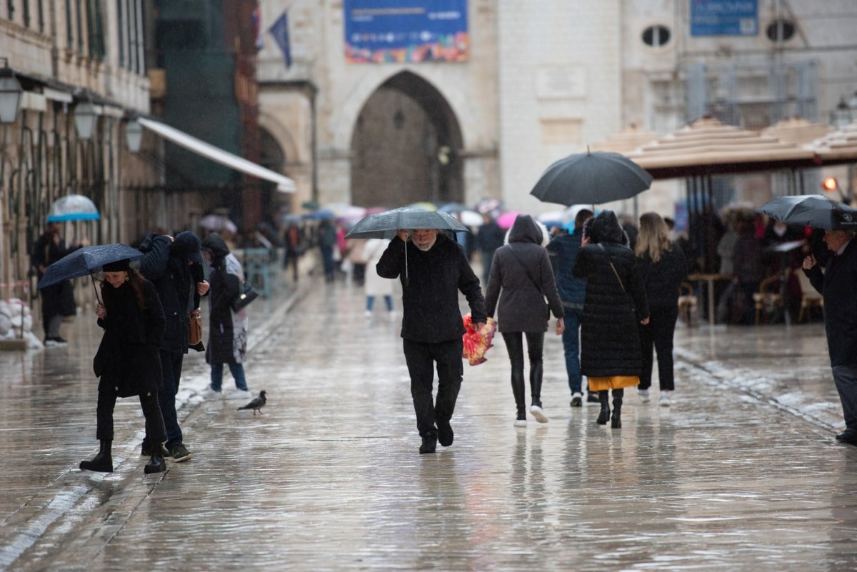 ČEKATE DA FERMA KIŠA? EVO ŠTO KAŽU METEOROLOZI