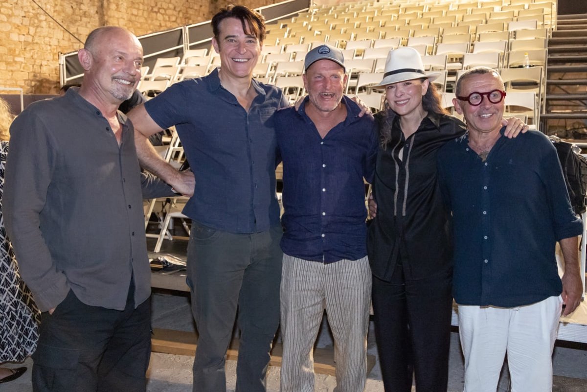 I WOODY HARRELSON POGLEDAO JE „EKVINOCIJO”