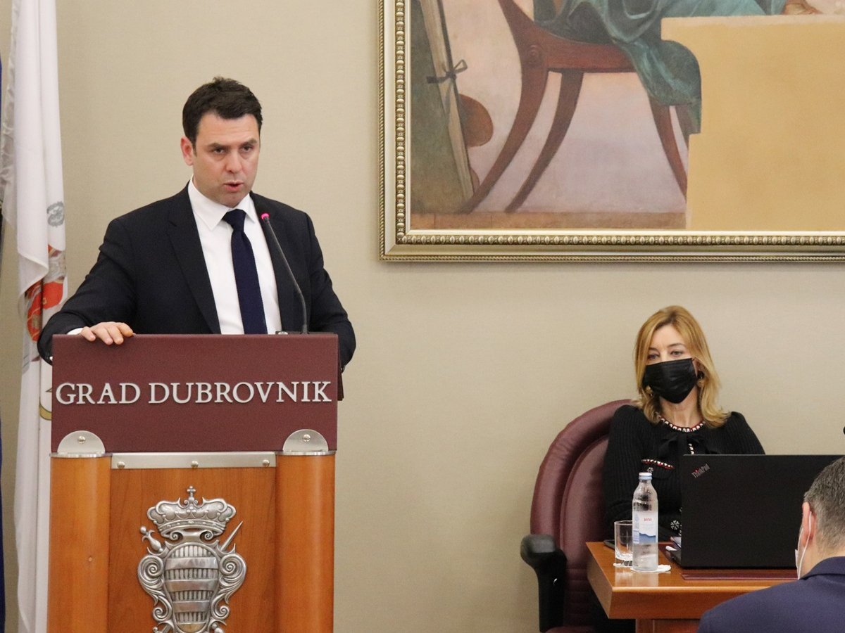 Maslać o „pomoćniku iz Čistoće za privlačenje EU sredstava”: Povukao je nula kuna uz osobni prihod u četiri godine od milijun kuna