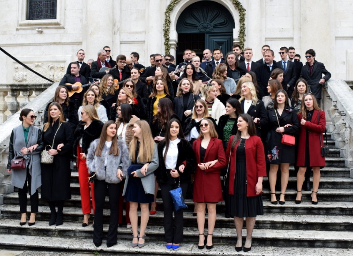 Tradicionalna dubrovačka Kolenda na Stradunu