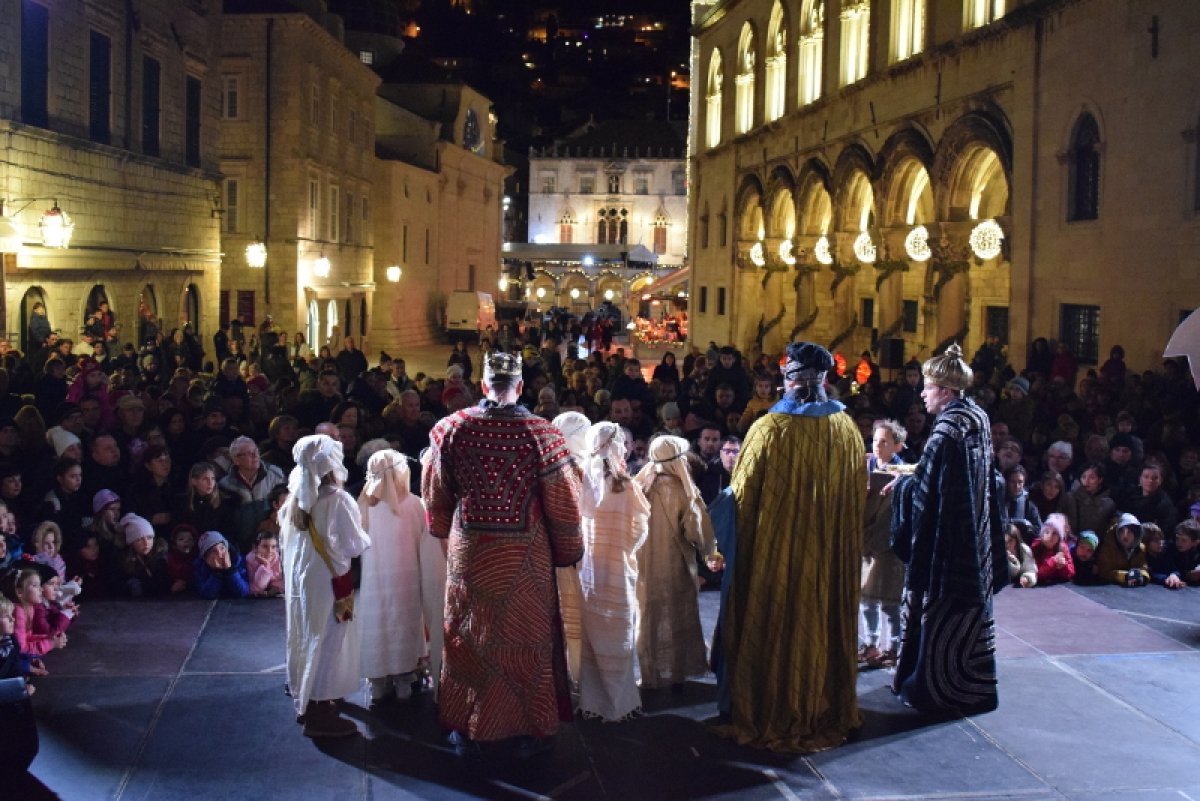 Žive jaslice u nedjelju, Svetu obitelj uprizorit će obitelj Miličević