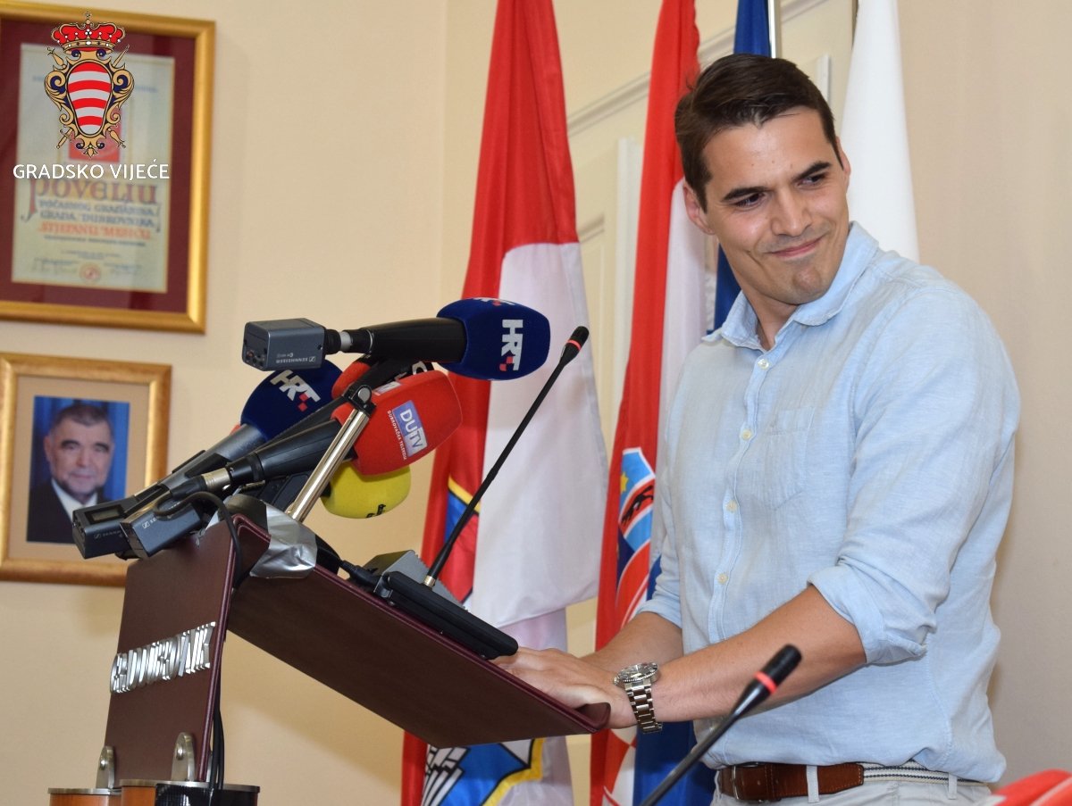 Barač: Gradonačelnik je kapitulirao pred građevinskim lobijem