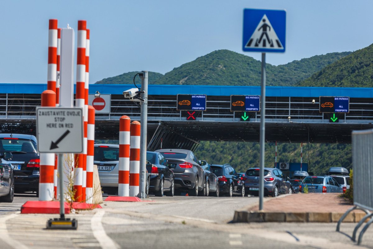 KAO DA GUŽVI I INAČE NEĆE BITI, SAD BLOKADOM GRANIČNIH PRIJELAZA PRIJETE I PRIJEVOZNICI