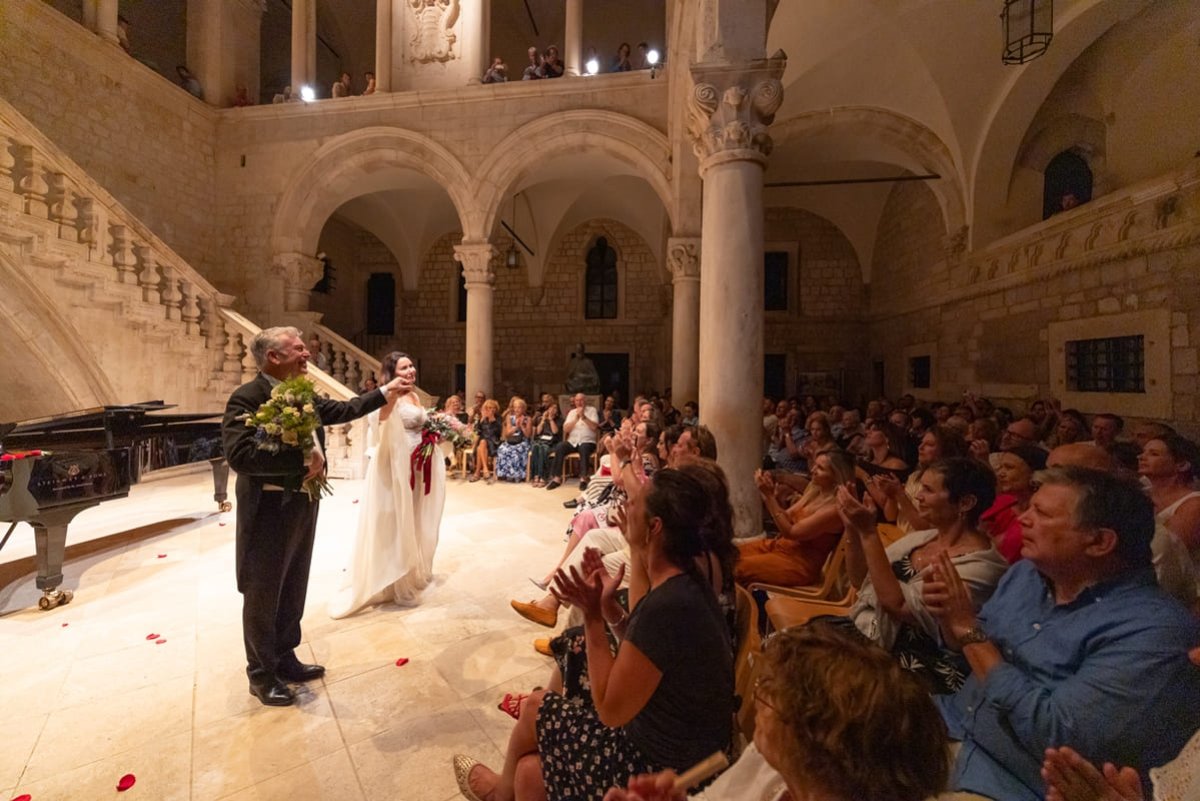 DLJI: SONYA YONCHEVA I MALCOLM MARTINEAU IMPRESIONIRALI U DVORU