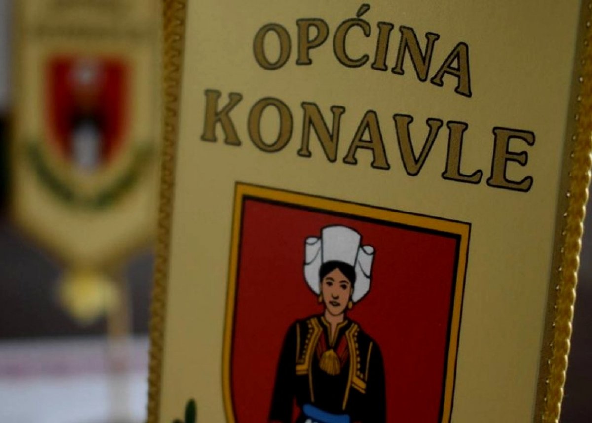 Javni poziv za zakup javne površine radi postavljanje kućica za Advent na Trgu Franja Tuđmana u Cavtatu