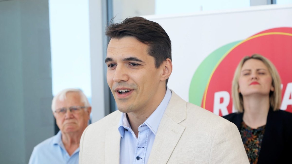 JADRAN BARAČ BIO JE KANDIDAT SDP-A, SAD POZIVA SVE DA PODRŽE MOŽEMO I ĐURA CAPORA