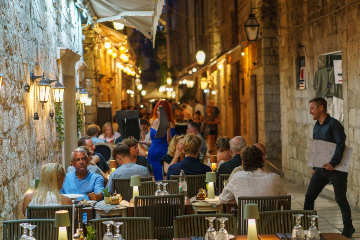 SLUŽBENI PODACI, EVO KOLIKO JE MANJE TURISTA U DUBROVNIKU