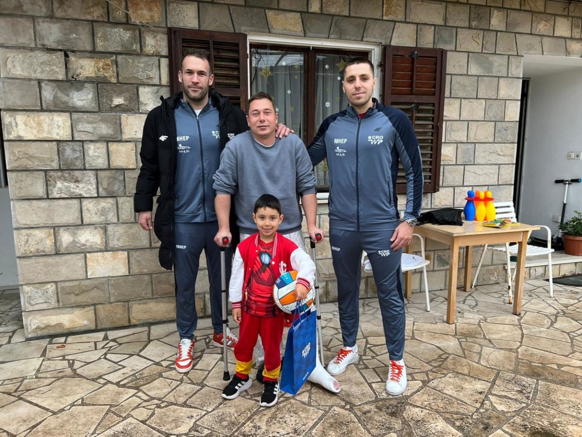 KRAPIĆ I BUTIĆ POSJETILI DUBROVČANINA KOJI JE OZLIJEĐEN U BIZARNOJ NEZGODI