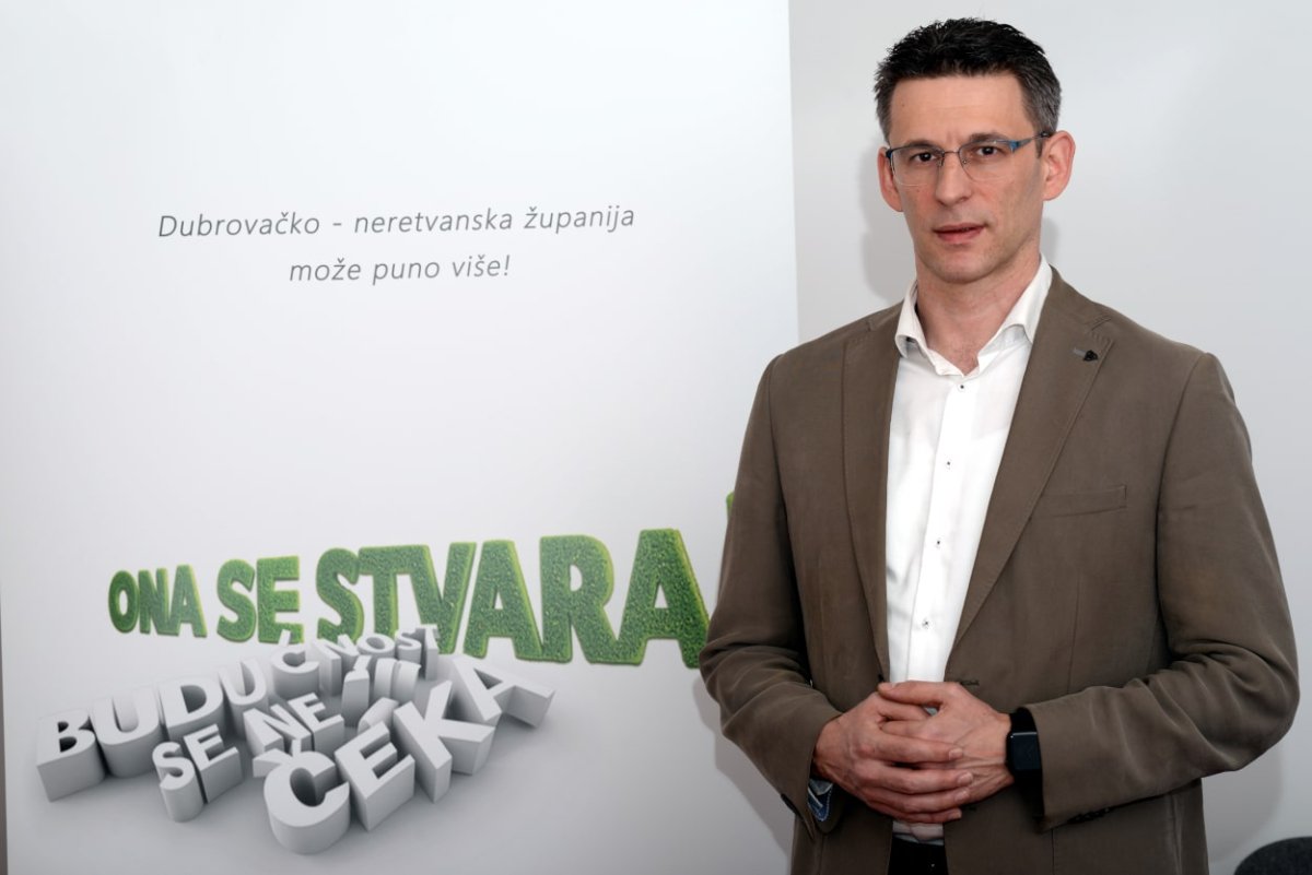 BOŽO PETROV: LJUDIMA JE OČITO DOVOLJNO DOBRO KAD NISU IZAŠLI NA IZBORE