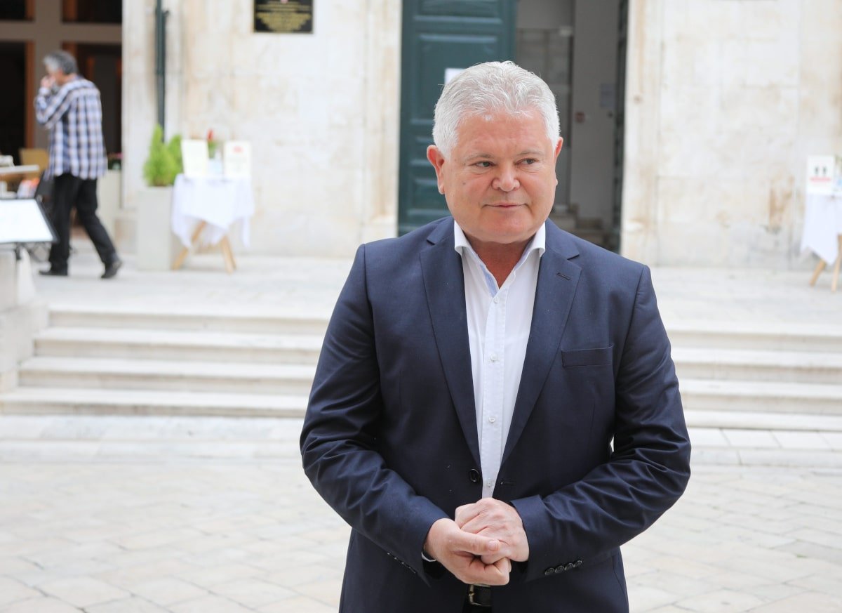 VLAHUŠIĆ KAŽE DA JE DUBROVNIKU POTREBNO 20.000 KREVETA U APARTMANIMA