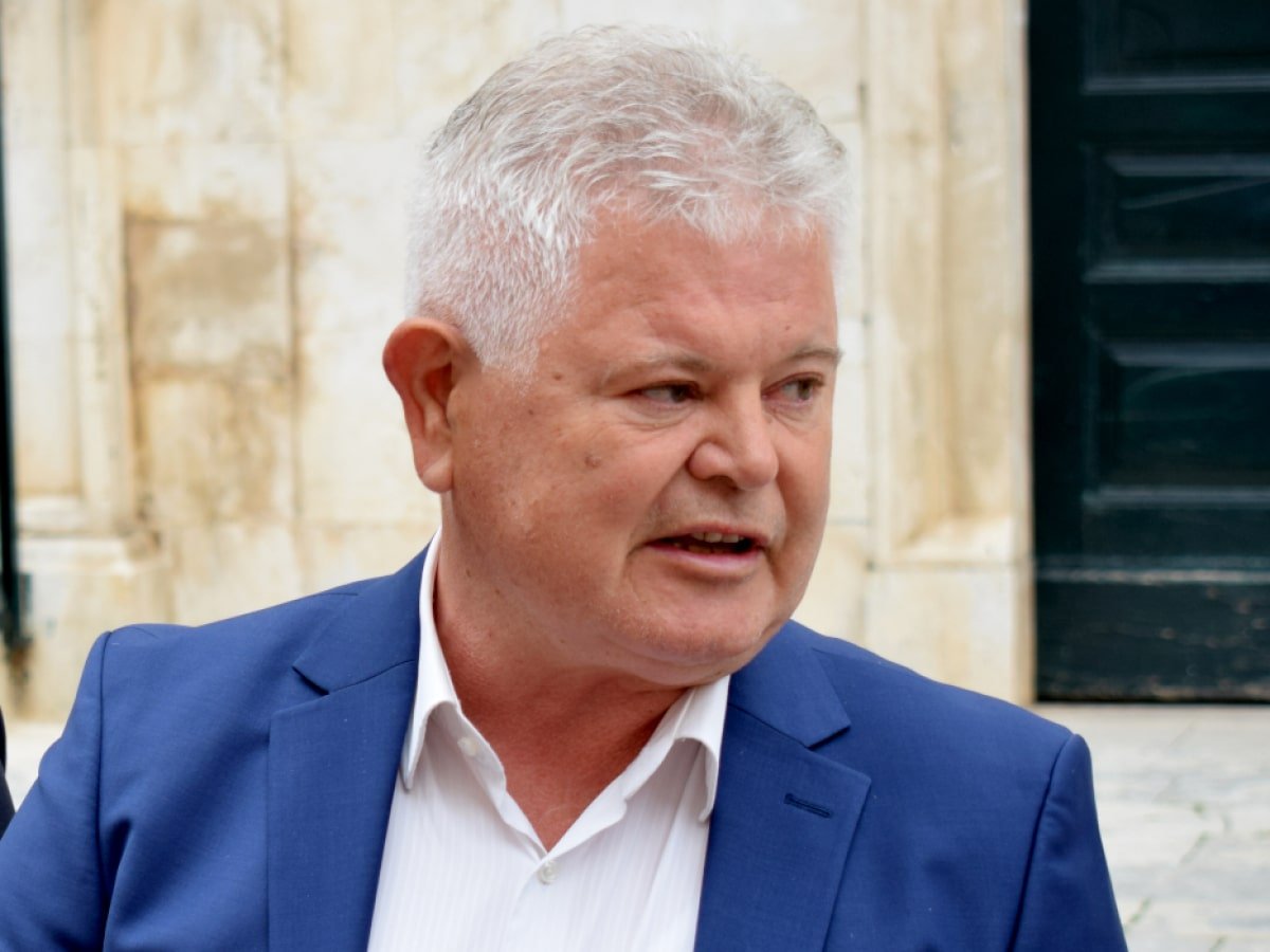 VLAHUŠIĆ: USAMLJENOST POSTAJE ZDRAVSTVENO PITANJE U DUBROVNIKU, MANJAK STANOVNIKA, A NE STANOVA JE PROBLEM