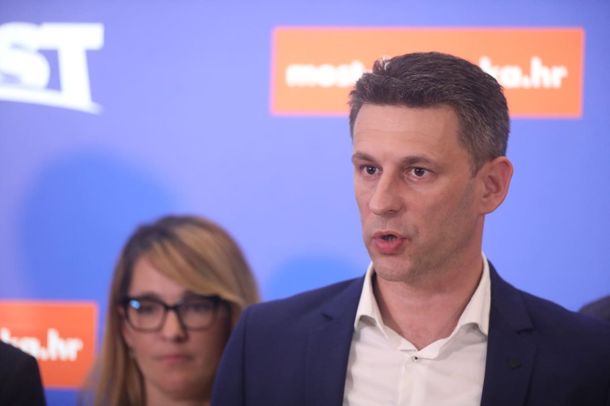 KANDIDAT ZA ŽUPANA BOŽO PETROV (MOST): OMOGUĆIT ĆEMO TURIZAM KOJI PODUPIRE MALE IZNAJMLJIVAČE I OČUVANJE PRIRODE