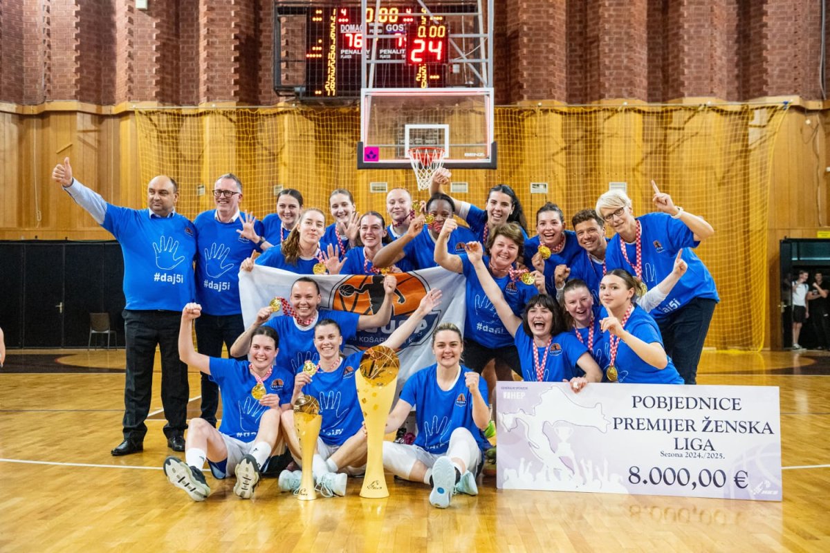 GRADONAČELNIK FRANKOVIĆ ČESTITAO KOŠARKAŠICAMA RAGUSE NA PETOM NASLOVU PRVAKINJA