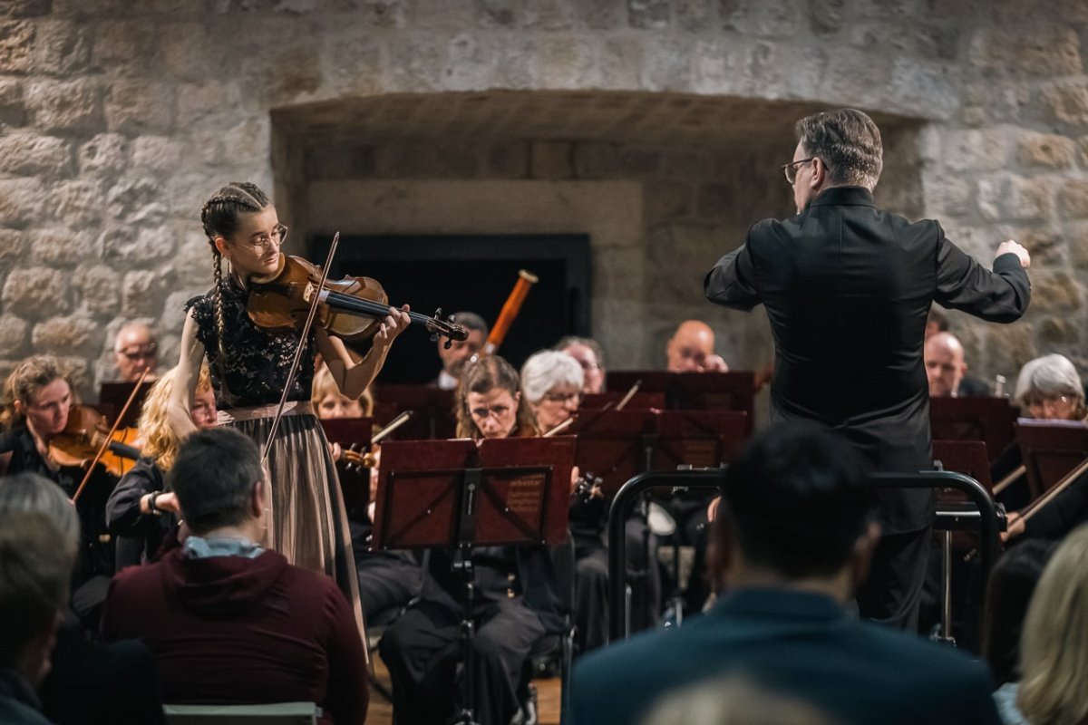 KONCERT DUBROVAČKOG SIMFONIJSKOG ORKESTRA I MLADIH GLAZBENIKA, PETAK, 10. SVIBNJA