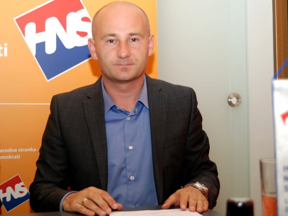 Dujmović o sportskoj infrastrukturi: Da ste znali raditi, a ne rušiti, sve je već moglo biti završeno