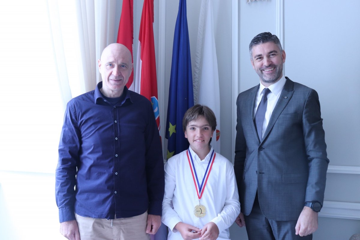 GRADONAČELNIK FRANKOVIĆ PRIMIO FRANKA TORIĆA, DRŽAVNOG PRVAKA U PARASTOLNOM TENISU