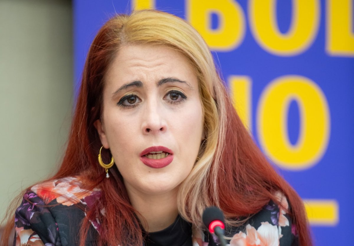 TUŽNO JE DROGIRATI SE, JEDNAKO TUŽNO JE I BEZ STIMULANSA GOVORITI GLUPOSTI