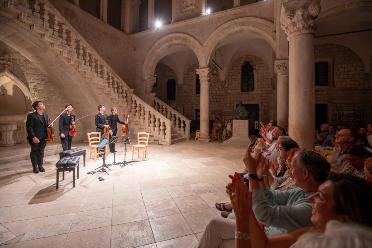 KOLIKO JE KVARTET AROD ODUŠEVIO PUBLIKU, TOLIKO JE I ONA NJIH