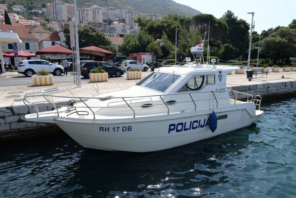 Policija presrela Talijane u nezakonitom ribolovu južno od Mljeta