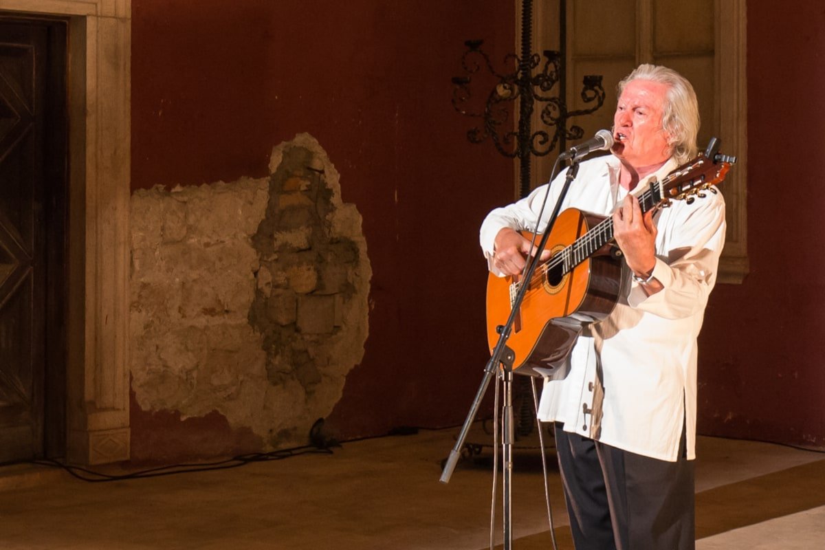 IBRICA JUSIĆ NASTUPIT ĆE U ATRIJU KNEŽEVA DVORA