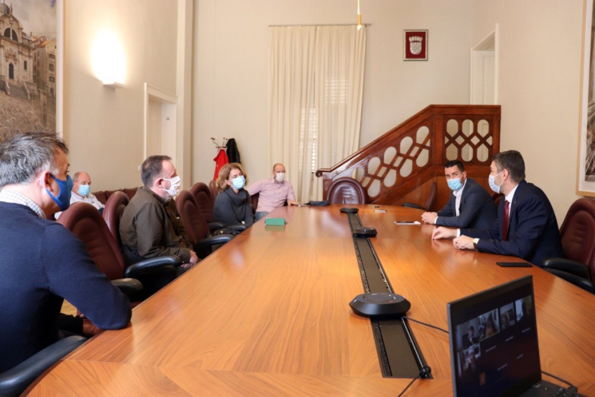 Gradonačelnik Franković sastao se s pomorskim agentima uz ukidanje zabrane uplovljavanja kruzera