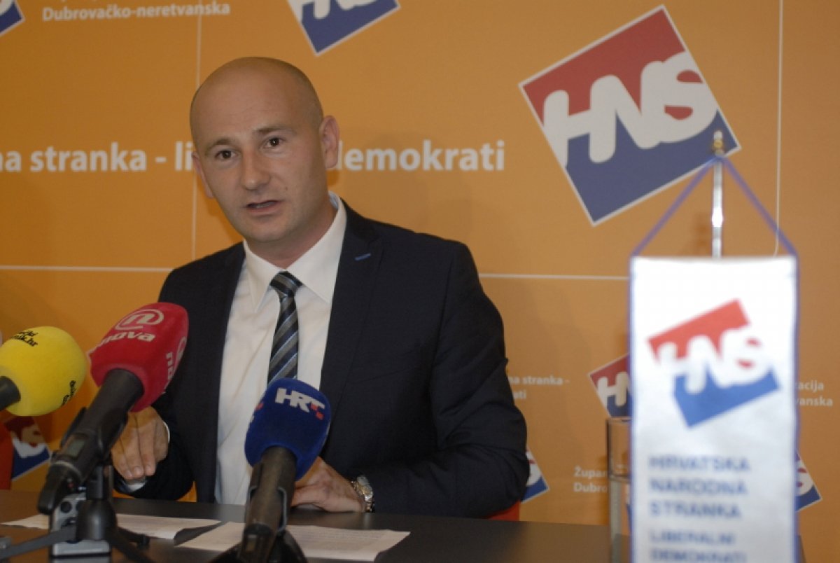 Dujmović: Neće Franković i Vićan na kafi određivati tko će biti gradonačelnik, izađite na izbore, Dubrovnik je u pitanju