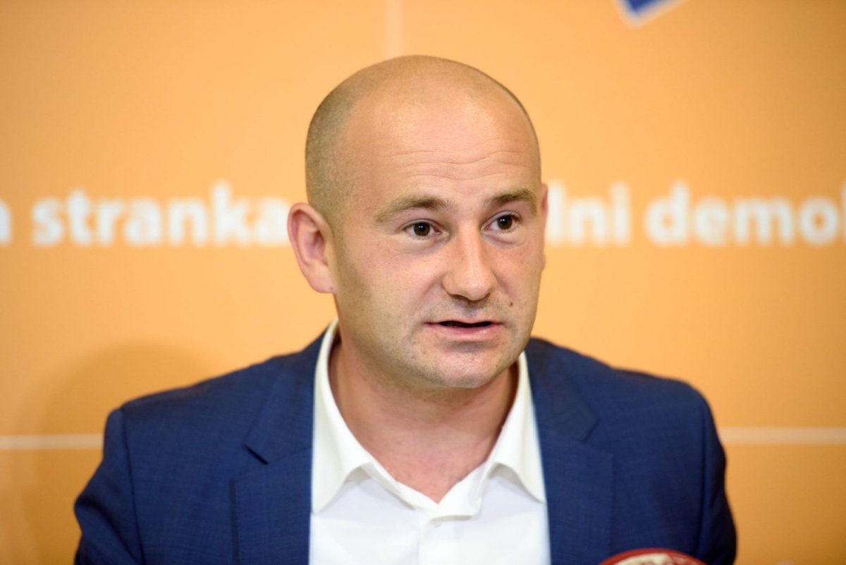 VALENTIN DUJMOVIĆ: IMAT ĆEMO KANDIDATA ZA GRADONAČELNIKA DUBROVNIKA