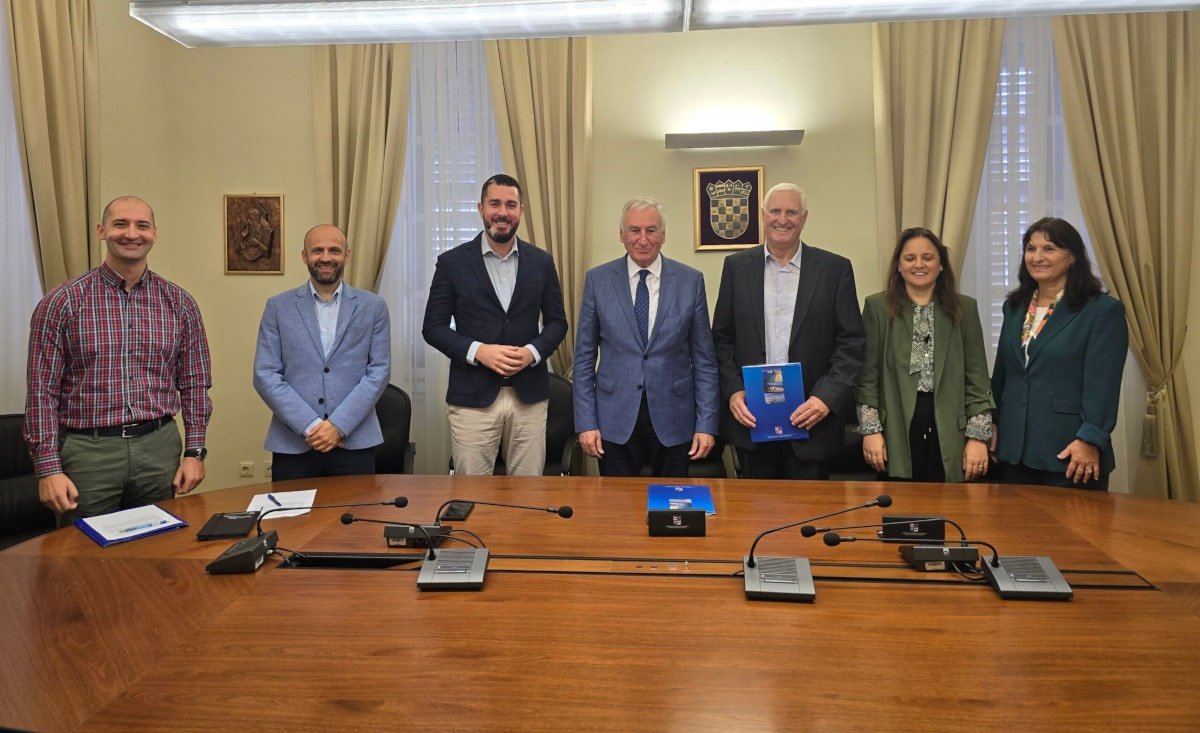 UREDIT ĆE SE OKOLIŠ ZGRADE JU ZA ZAŠTITU PRIRODE U KOMPLEKSU „STARE BOLNICE”