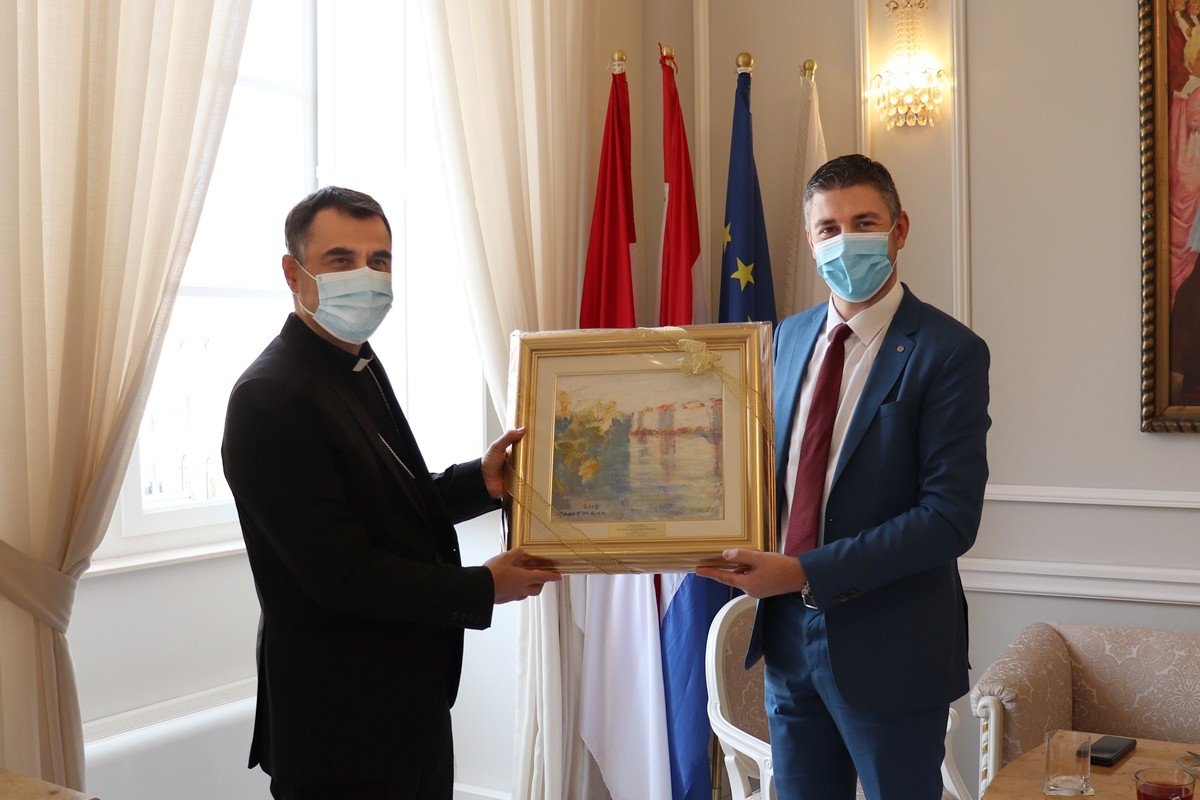 Biskup Glasnović susreo se s gradonačelnikom Frankovićem