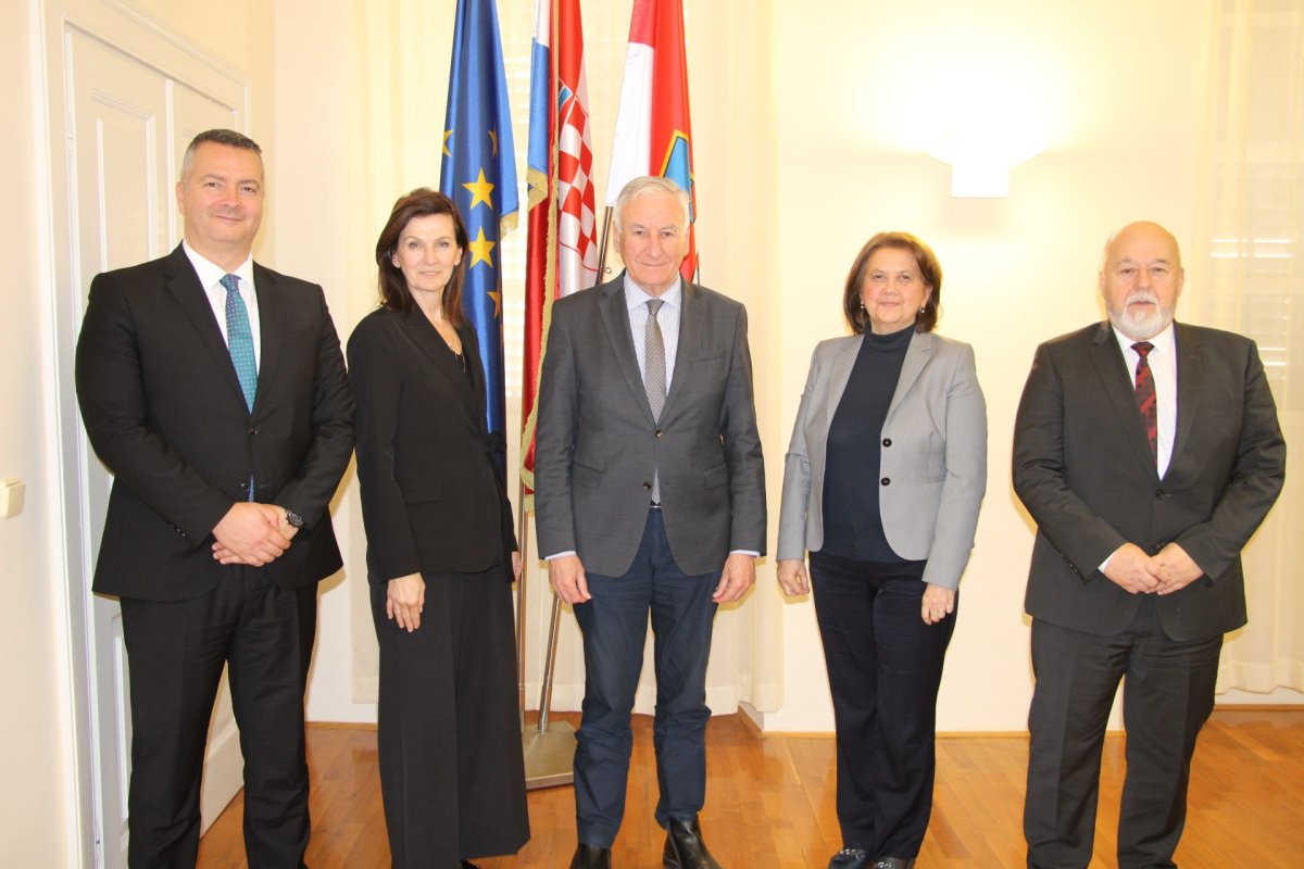 ŽUPAN DOBROSLAVIĆ DAO JE BEZREZERVNU PODRŠKU HRVATSKOJ ZAJEDNICI U CRNOJ GORI