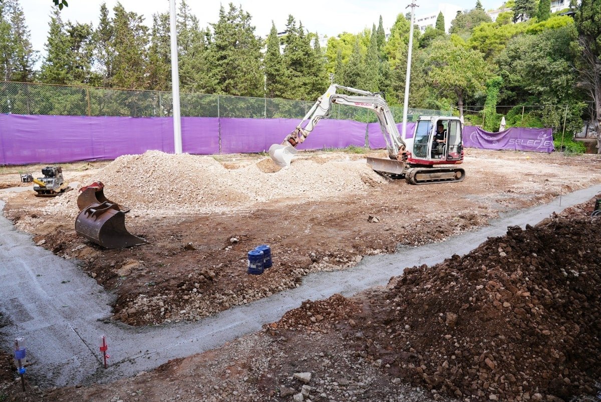 OČIŠĆEN TEREN, POČINJE IZGRADNJA TEMELJA ZA BOĆARSKU DVORANU