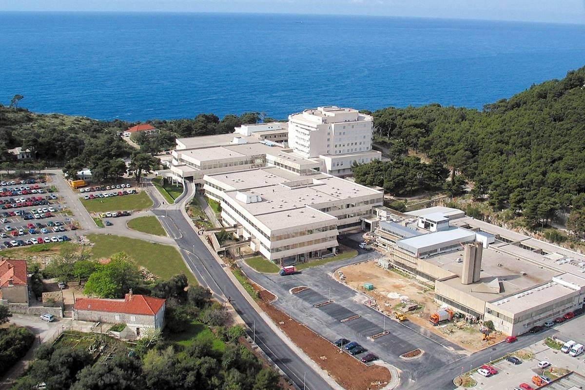 Opća bolnica Dubrovnik nagodbom će djelatnicima isplatiti 4,1 milijuna kuna dugovanja