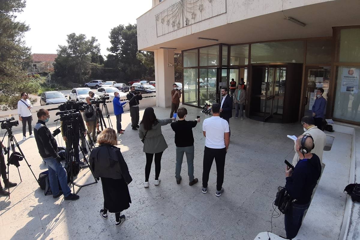 COVID - 19 u DNŽ: Oboljela korisnica Doma za starije u Pločama