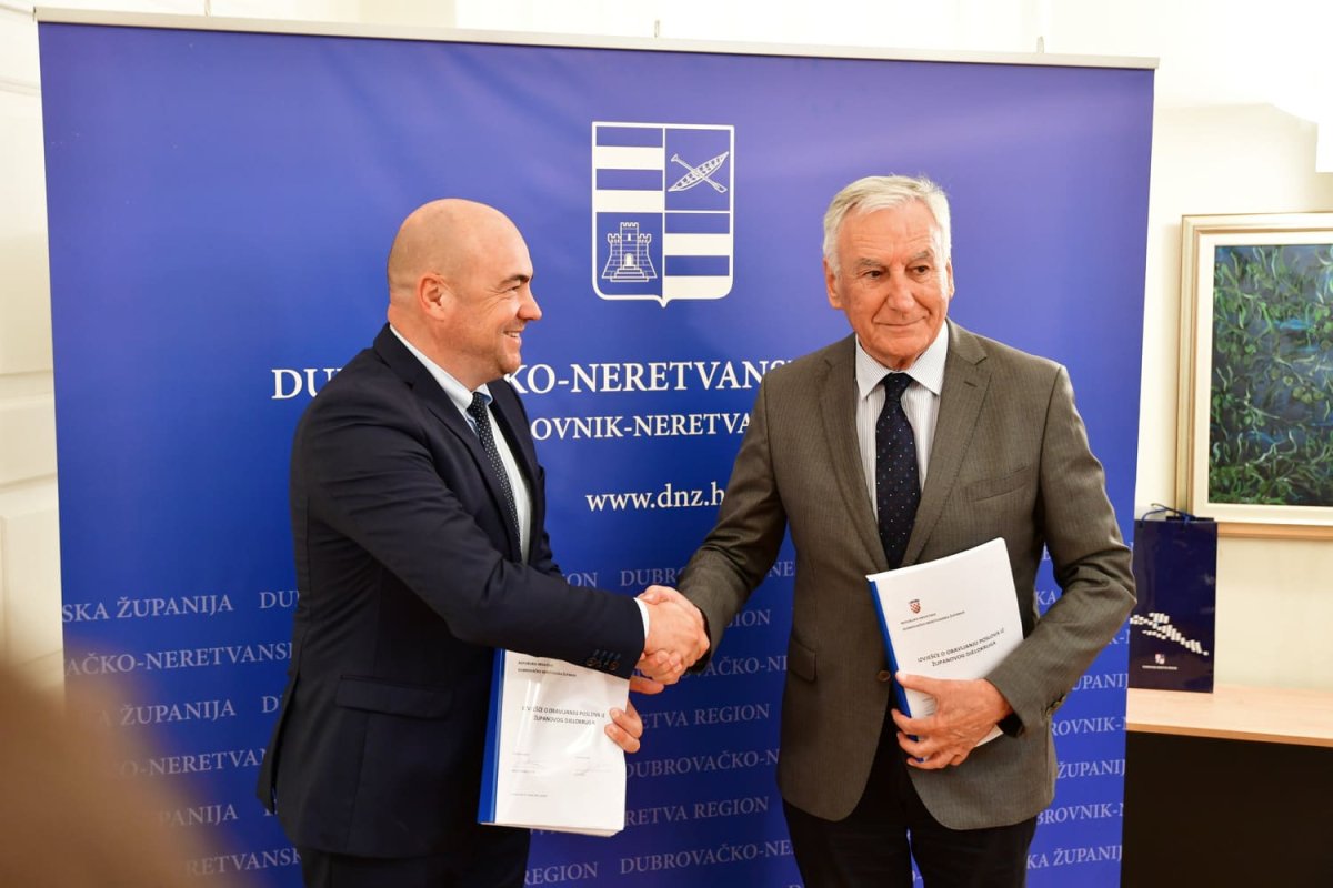 PEZO NA PRIMOPREDAJI ISTAKNUO DA NE TRAŽI STO DANA MIRA