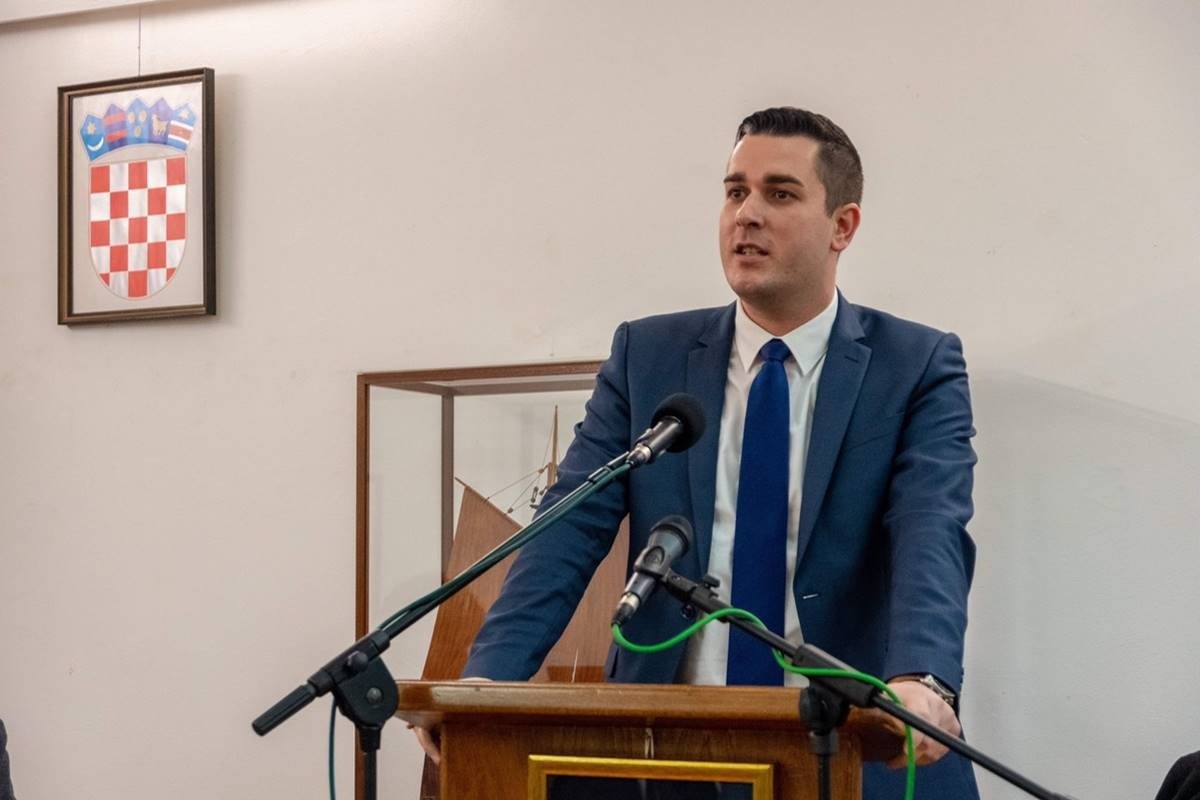 Cebalo na Danu Općine Vela Luka: Izgradit će se novi terminal vrijedan 60 milijuna kuna i ribarska luka