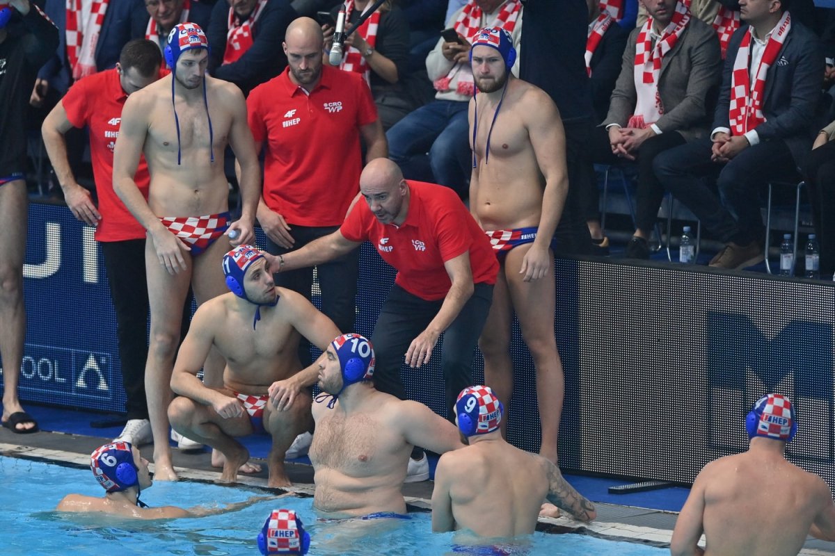 TUCAK: IDEMO PO NASLOV