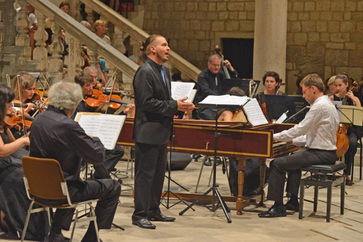 Orlando Furioso: Završni koncert u Dvoru
