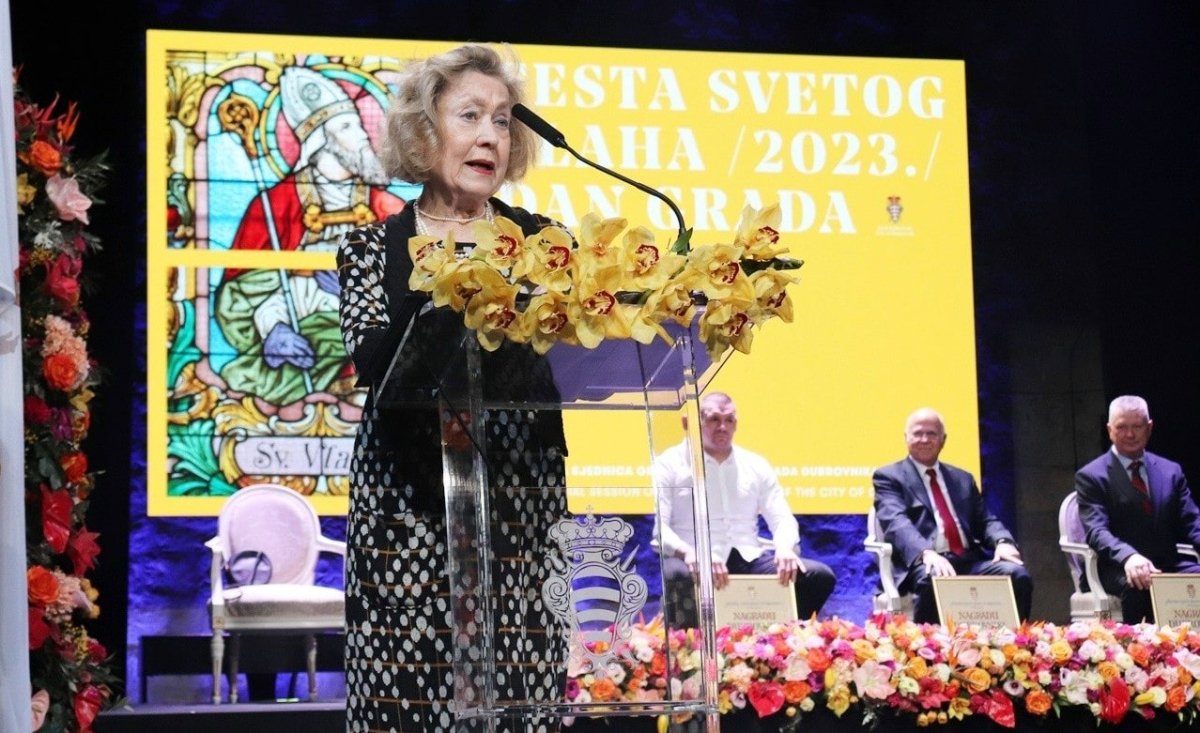 GRADONAČELNIK FRANKOVIĆ ČESTITAO LADY BERESFORD - PEIRSE NA ODLIKOVANJU TITULOM MBE