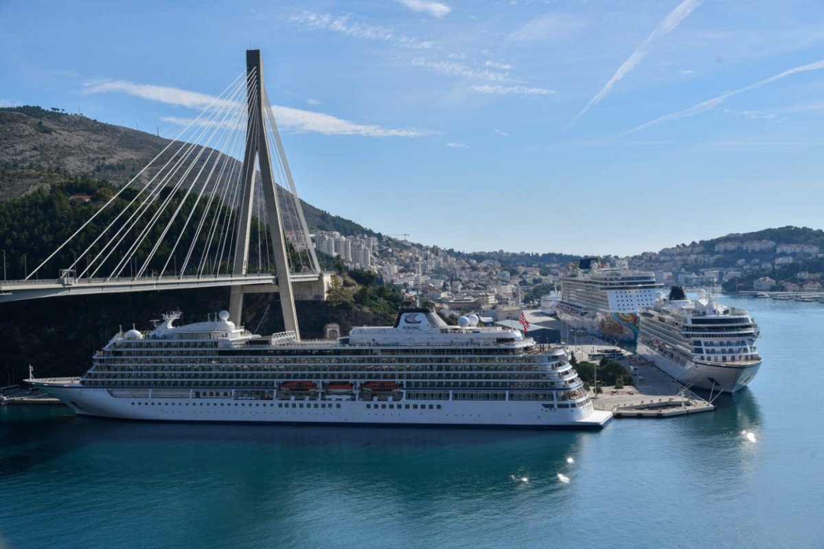 SVI SLOŽNI, OD 2028. POTREBNO JE POVEĆATI PRISTOJBU ZA KRUZERE