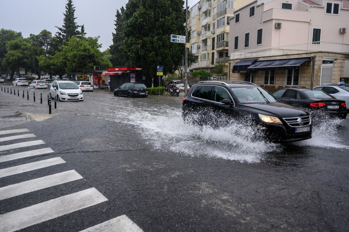 NAJAVLJENI RADOVI NA IZGRADNJI OBORINSKE ODVODNJE, NEĆE SE PREKIDATI NI RADI TURISTIČKE SEZONE