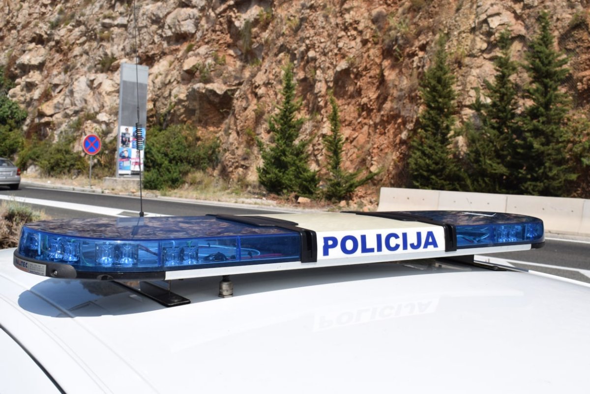 JEDNA OSOBA TEŽE, DESET LAKŠE OZLIJEĐENIH U DEVET PROMETNIH NESREĆA