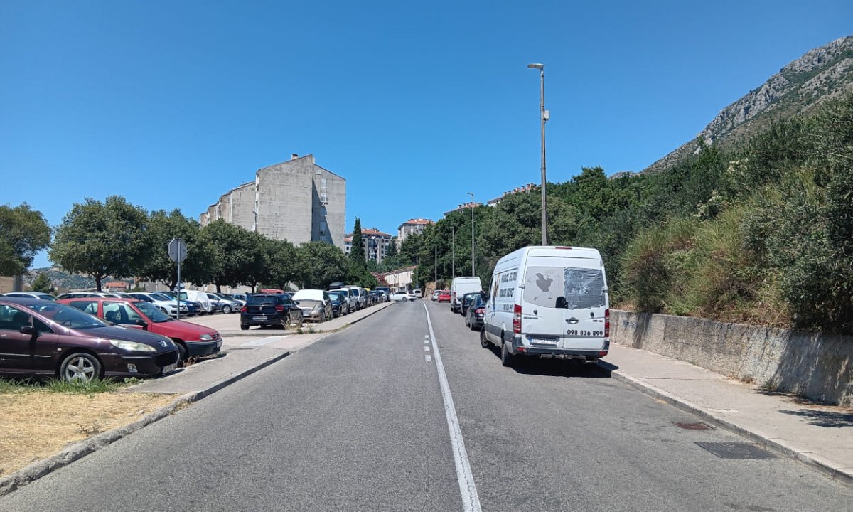 SANKCIONIRAT ĆE SE PARKIRANJE OD NAŠEG DOMA DO PIZZERIJE ŠICA