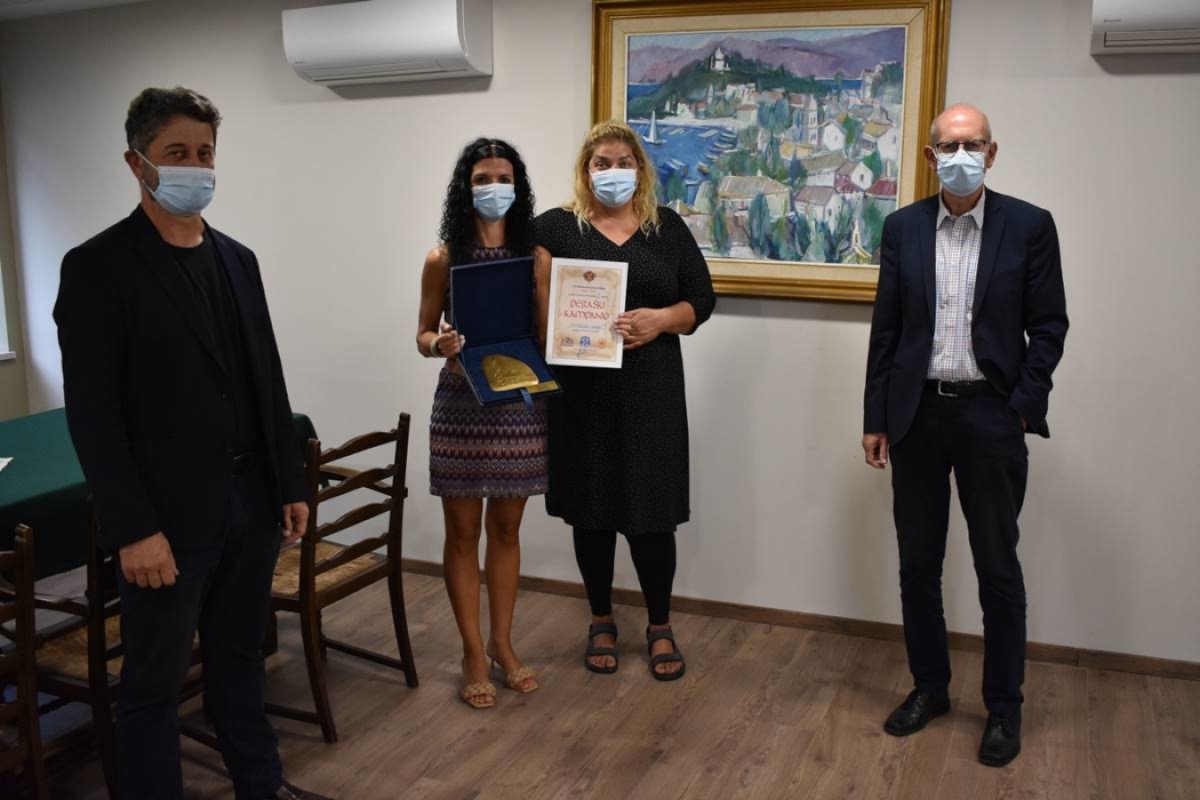 Načelnik Lasić primio klapu Cavtajke i njihovog voditelja povodom velikog uspjeha u Perastu
