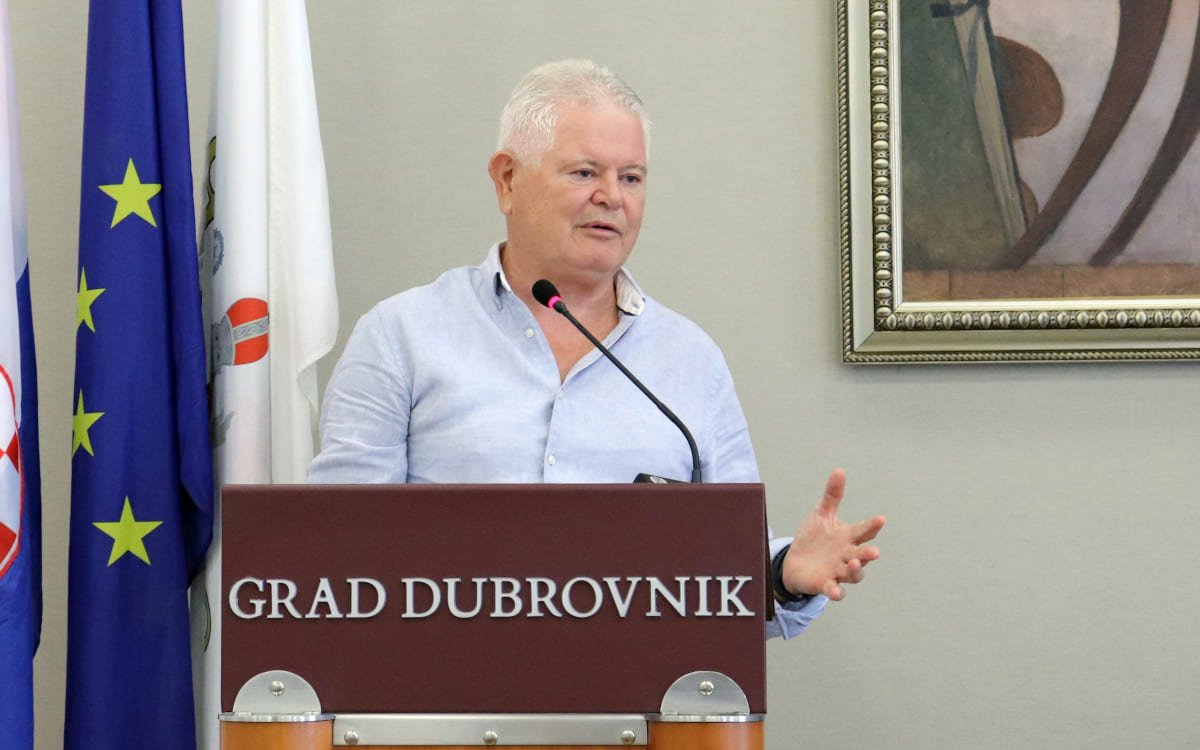 VLAHUŠIĆ: IMAMO REBALANS JER JEDNA PROČELNICA NIJE BILA POSLUŠNA