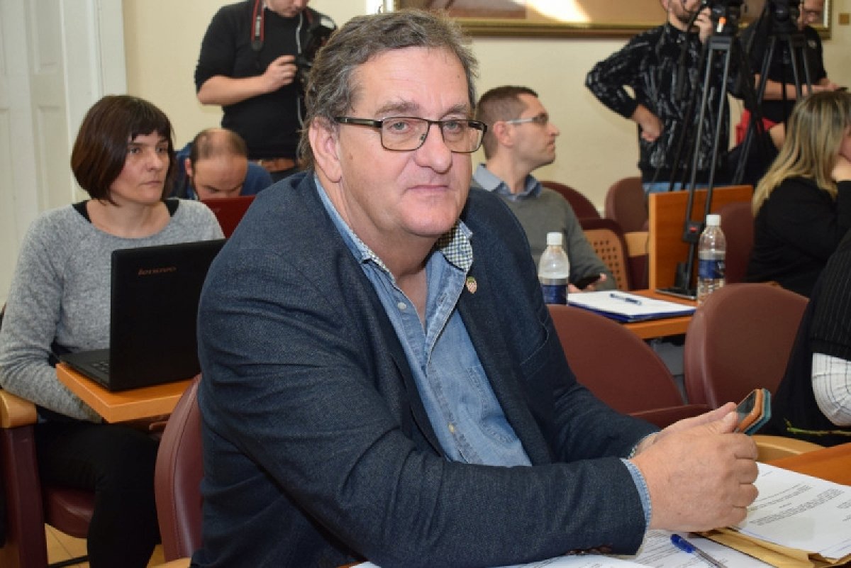 Bogdanović Oreškoviću: Poljubio si ruku Dubi i prebacio se u novu ekipu kako bi valjda osigurao podršku svojoj stručnosti