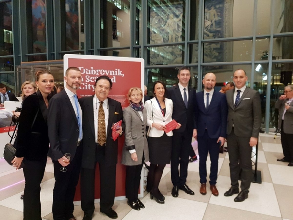 Izložba o ratnom stradanju i obnovi Dubrovnika otvorena u sjedištu UN-a u New Yorku