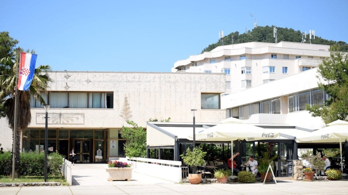 OGRANIČENE POSJETE U OB DUBROVNIK