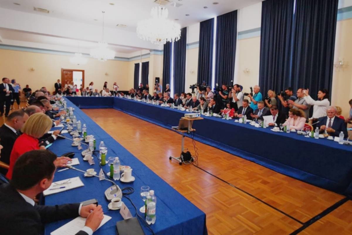 Dobroslavić na sjednici Vlade RH sa županima u Zadru